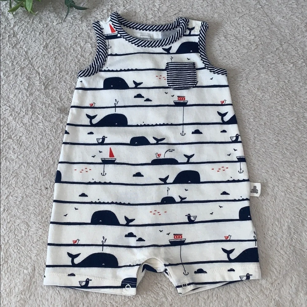 GAP Whales Baby Shortalls EUC 3-6M Romper Organic Cotton